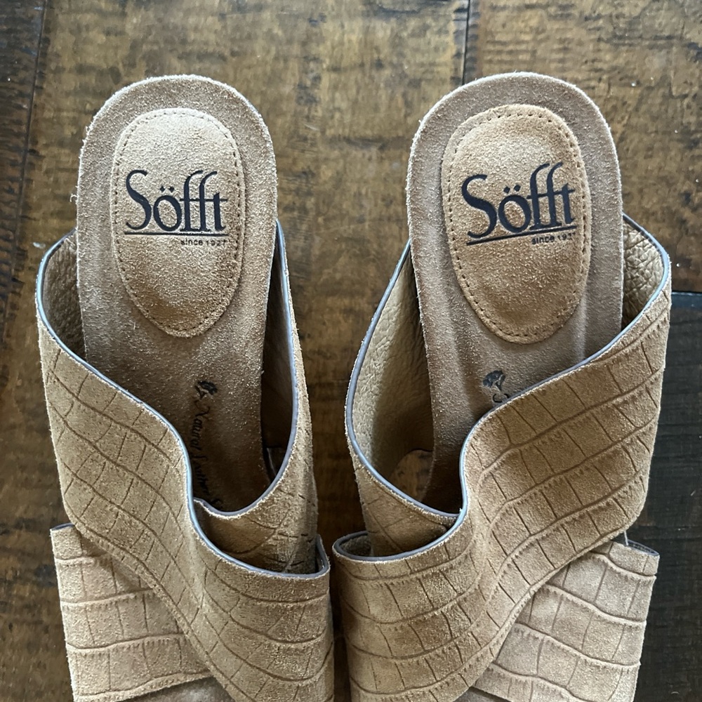 Sofft Ciera sandals with tan crossover crocodile leather straps cork wedge heels - Picture 3 of 6